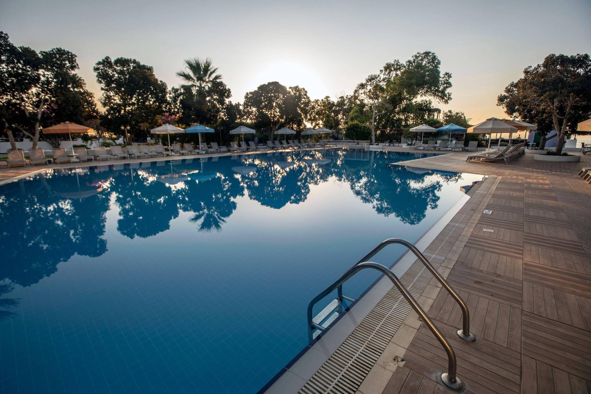 Merit Cyprus Gardens Holiday Famagusta  Buitenkant foto